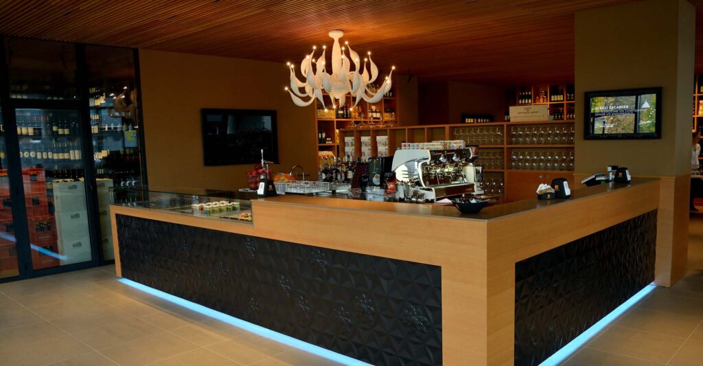 Decanter Banner
